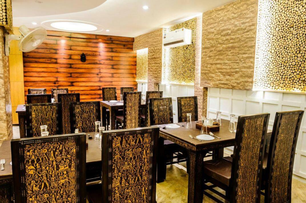 Hotel Yash Inn Mirzapur Exterior photo
