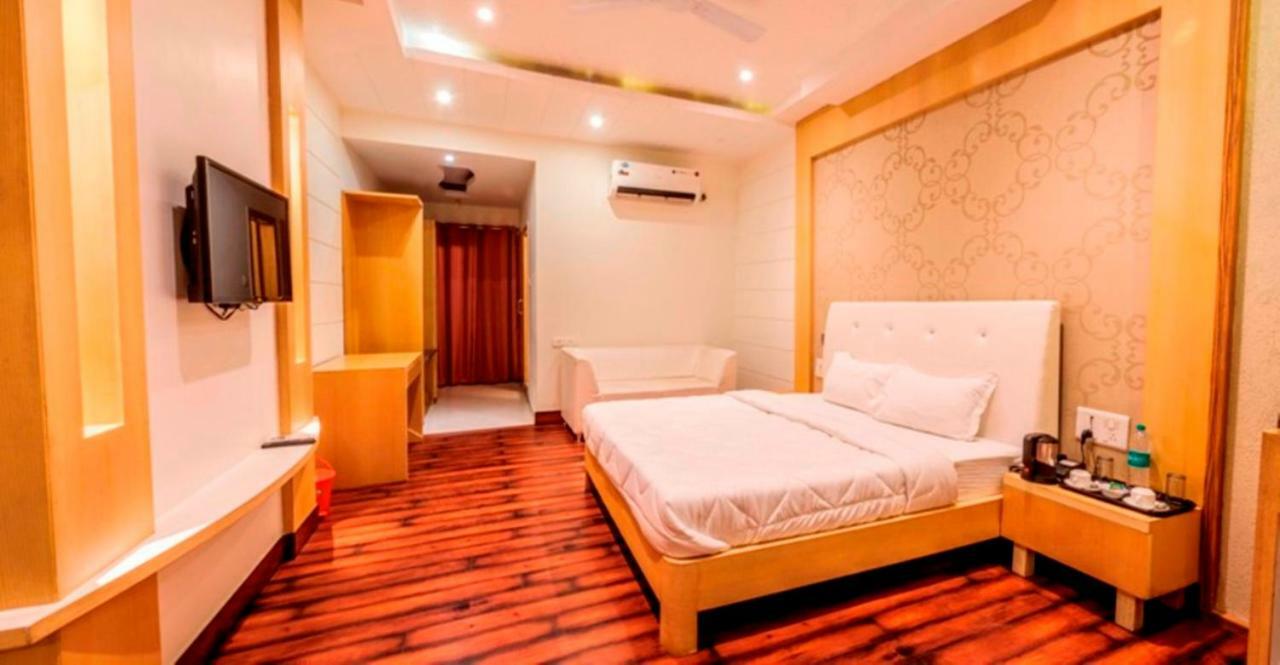 Hotel Yash Inn Mirzapur Exterior photo